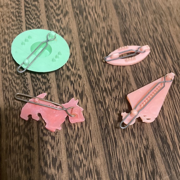 Vintage pink and green hair clip, dog hair clip, vintage parasol barrette, - Picture 6 of 6